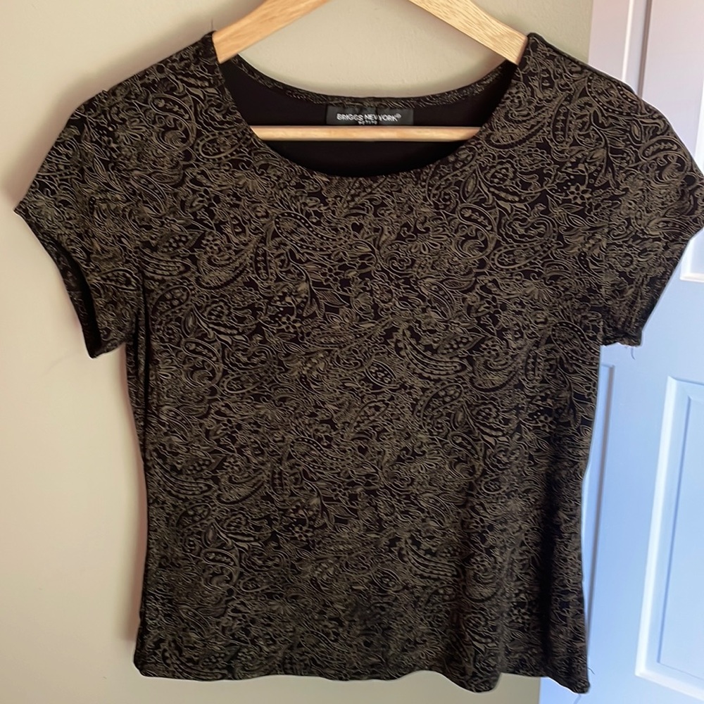 Briggs New York paisley top